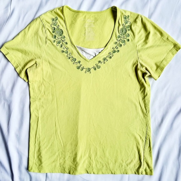 Boho Light Green Tee Shirt Top with Floral Embroidery & White Under Skirt Look - Picture 1 of 1